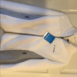 Fuzzy Columbia zip up
